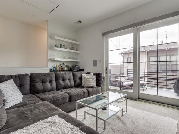 3200  Ross Avenue  36, Dallas Texas 75204