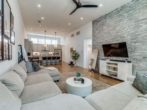 3200  Ross Avenue  36, Dallas Texas 75204