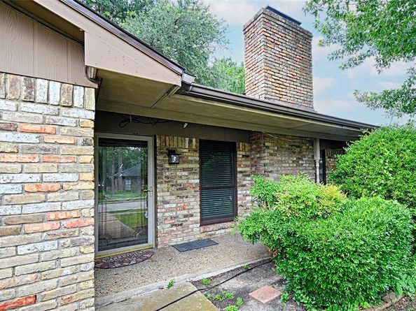 614  Brookfield Drive , Garland Texas 75040