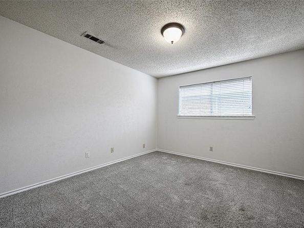 614  Brookfield Drive , Garland Texas 75040