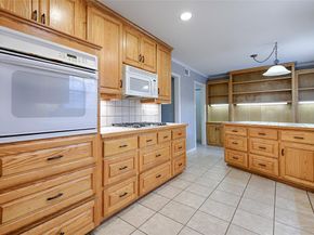 614  Brookfield Drive , Garland Texas 75040