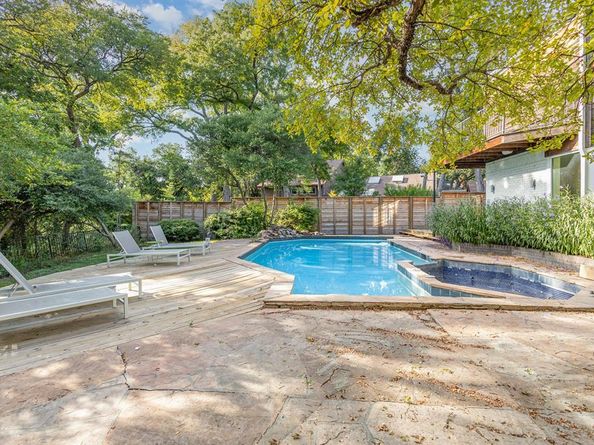 9901  Wood Forest Drive , Dallas Texas 75243