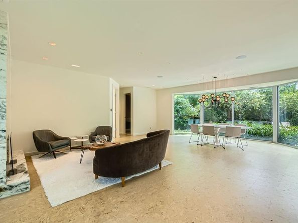 9901  Wood Forest Drive , Dallas Texas 75243
