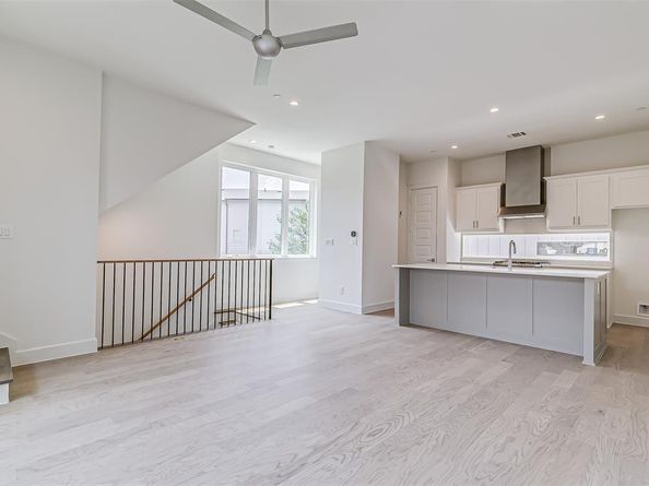 6028  Lewis Street , Dallas Texas 75206
