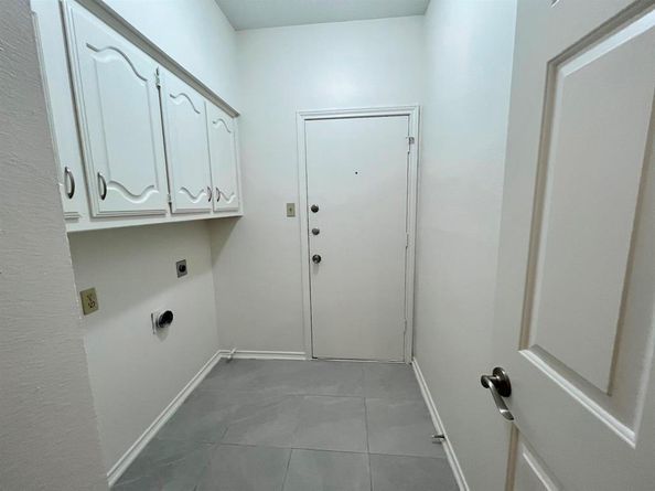1840  Wind Hill Road , Rockwall Texas 75087