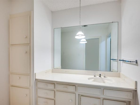 1902  Mossy Oak Street , Arlington Texas 76012