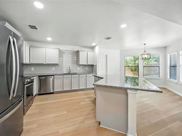 5236  Blue Circle , Haltom City Texas 76137