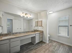 5236  Blue Circle , Haltom City Texas 76137