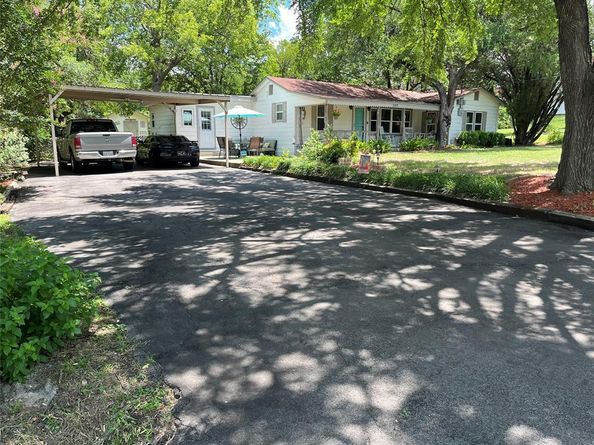209  Marquette Avenue , Azle Texas 76020