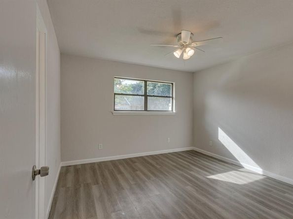 1006  Sleepy Hollow Drive , Garland Texas 75043