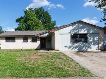 1006  Sleepy Hollow Drive 