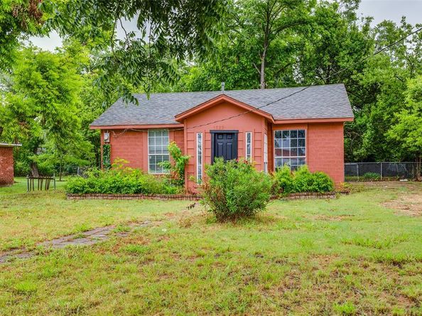 1822  Cranford Drive , Garland Texas 75041