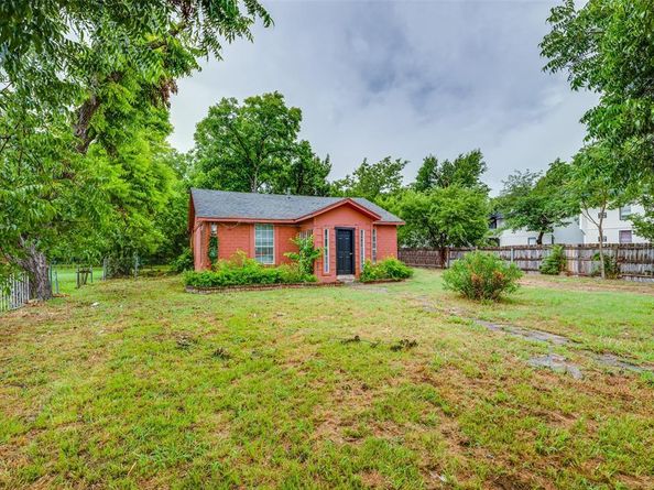 1822  Cranford Drive , Garland Texas 75041
