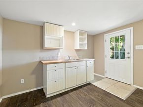 1716  Thomas Place , Fort Worth Texas 76107
