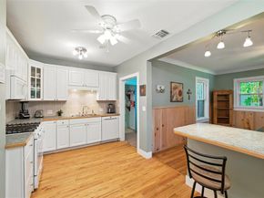 1716  Thomas Place , Fort Worth Texas 76107