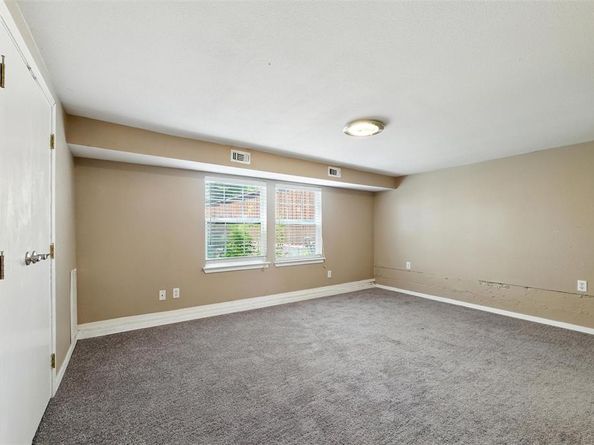 1716  Thomas Place , Fort Worth Texas 76107