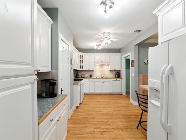 1716  Thomas Place , Fort Worth Texas 76107