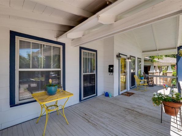 1716  Thomas Place , Fort Worth Texas 76107