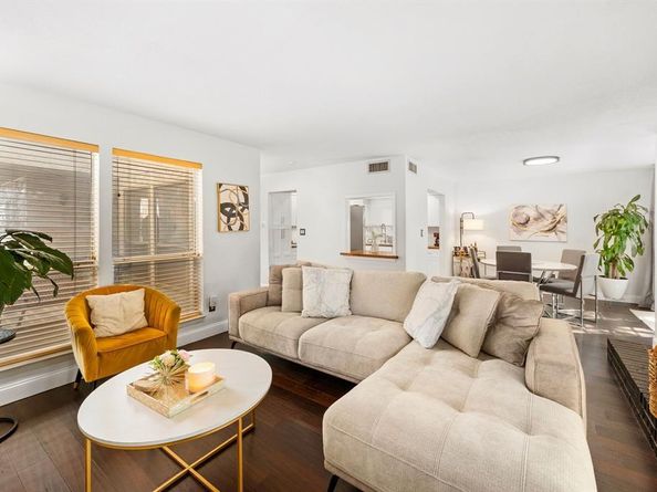 9810  Amberton Parkway , Dallas Texas 75243