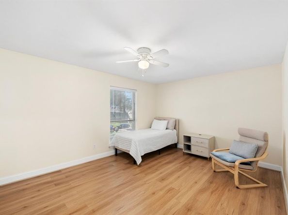 9810  Amberton Parkway , Dallas Texas 75243