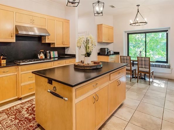 2455  Halloran Street , Fort Worth Texas 76107