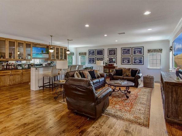 2455  Halloran Street , Fort Worth Texas 76107