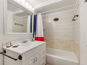 6211 W Northwest Highway  G710, Dallas Texas 75225