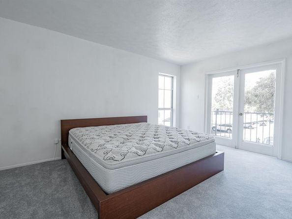7510  Holly Hill Drive  150, Dallas Texas 75231