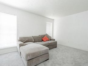 7510  Holly Hill Drive  150, Dallas Texas 75231