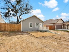 2001  Edmonia Court , Fort Worth Texas 76105