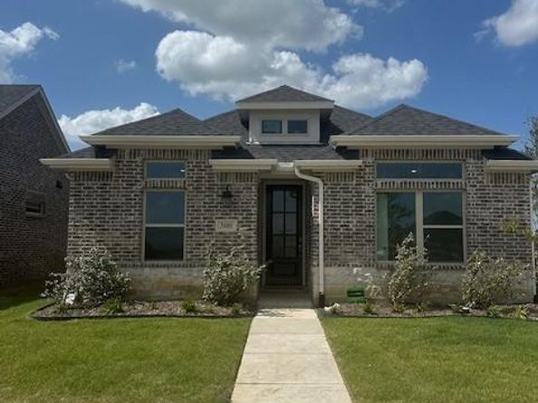 3101  Arthurdale Street , Celina Texas 75009