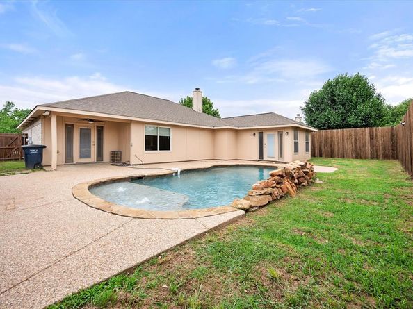 8104  Jolie Drive , Fort Worth Texas 76137