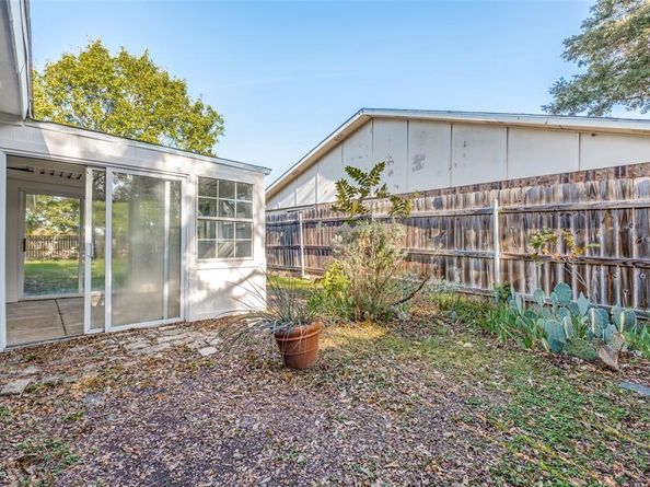 8507  Baumgarten Drive , Dallas Texas 75228