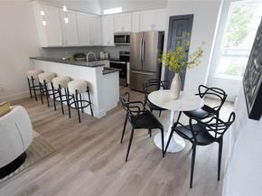 1004  Travis Avenue  14, Fort Worth Texas 76104