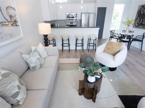 1004  Travis Avenue  14, Fort Worth Texas 76104