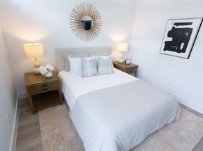 1004  Travis Avenue  14, Fort Worth Texas 76104