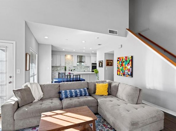 12680  Hillcrest Road  4111, Dallas Texas 75230