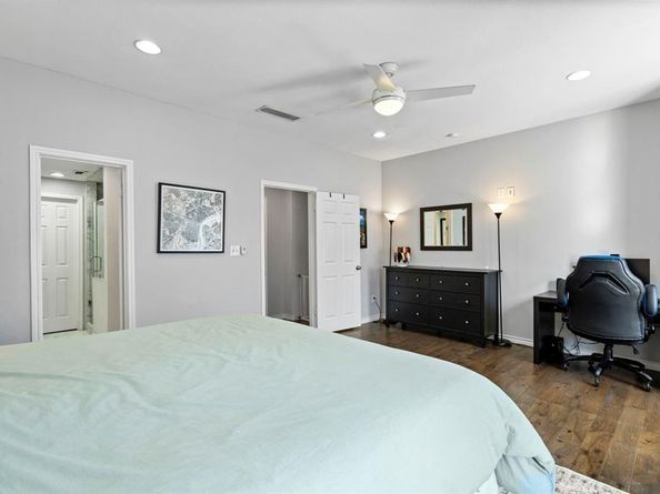 12680  Hillcrest Road  4111, Dallas Texas 75230