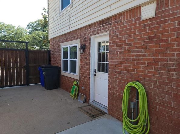 833  James Street , Azle Texas 76020