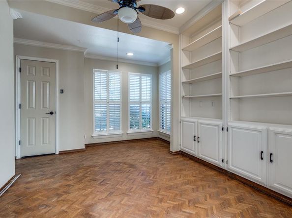 6922  Chevy Chase Avenue , Dallas Texas 75225