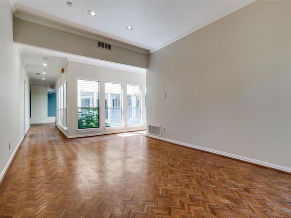 6922  Chevy Chase Avenue , Dallas Texas 75225