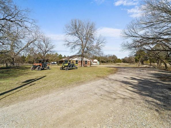 1006 S Clark Road , Cedar Hill Texas 75104