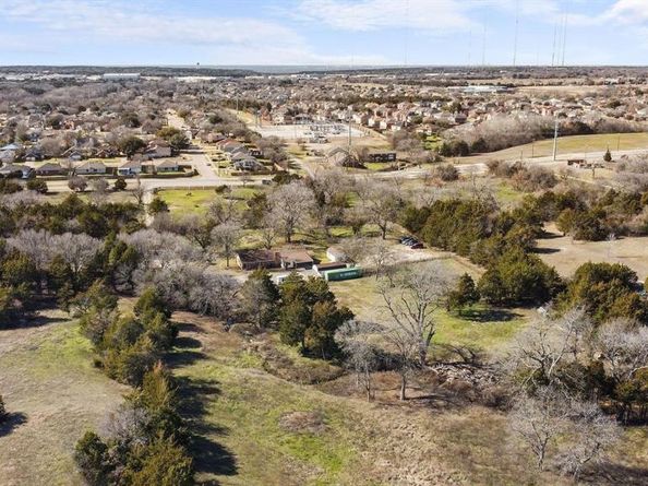 1006 S Clark Road , Cedar Hill Texas 75104