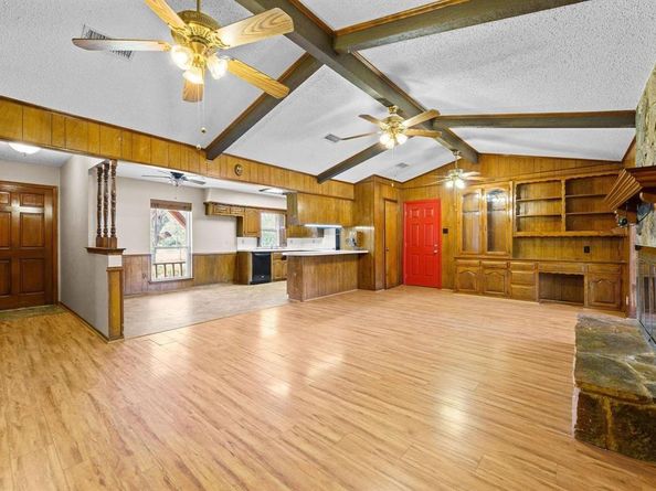 1006 S Clark Road , Cedar Hill Texas 75104