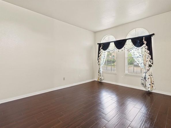 900  Carthage Way , Arlington Texas 76017
