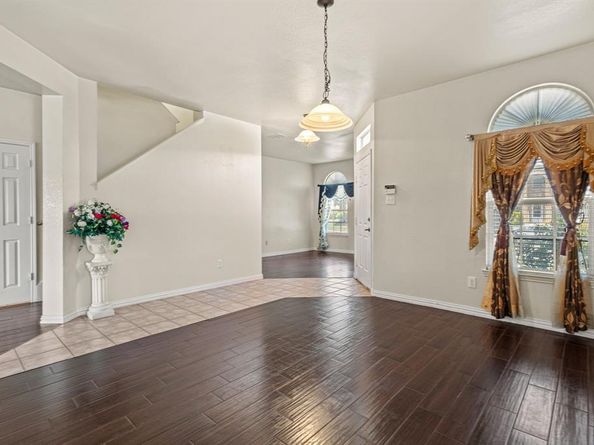 900  Carthage Way , Arlington Texas 76017
