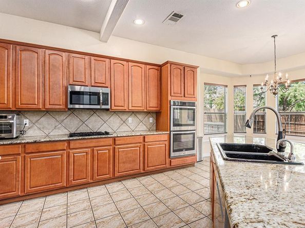 5717  Almond Lane , Fort Worth Texas 76244