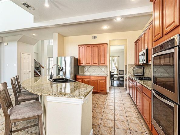 5717  Almond Lane , Fort Worth Texas 76244