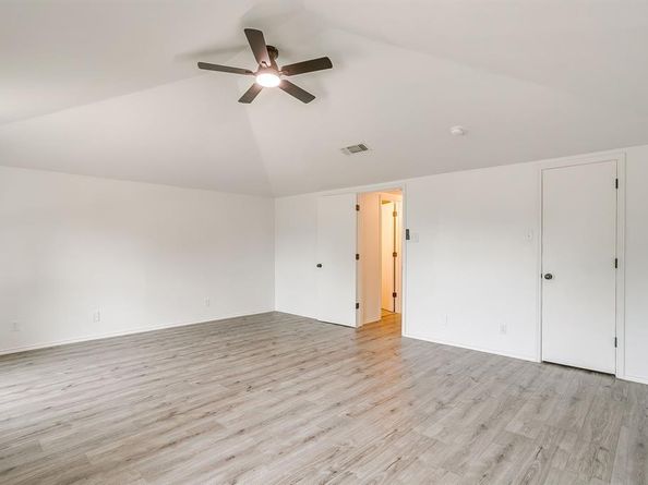 1233  Nicole Way , Fort Worth Texas 76028