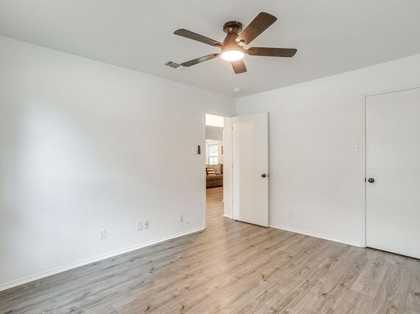 1233  Nicole Way , Fort Worth Texas 76028